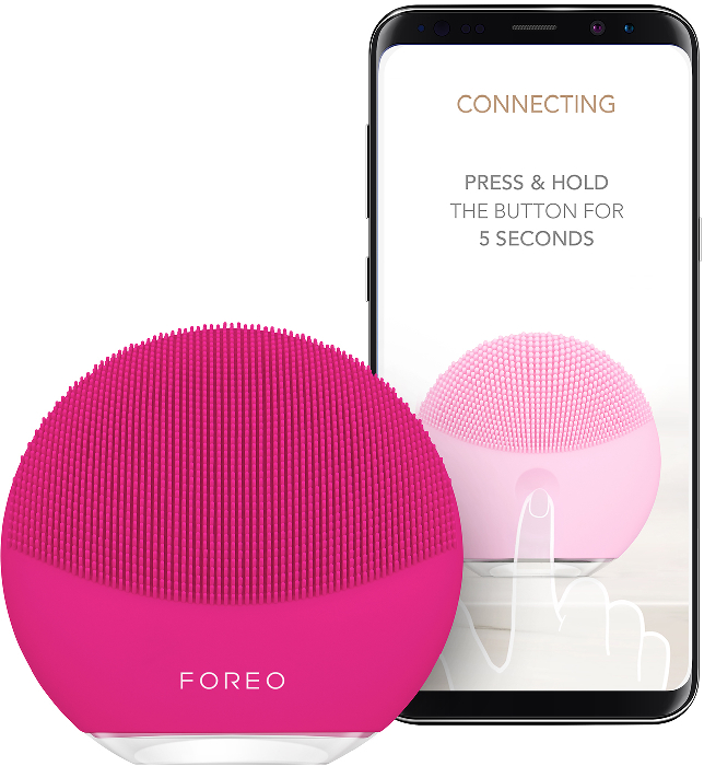 Foreo Luna Mini 3 Facial Cleansing Brush Fuchsia