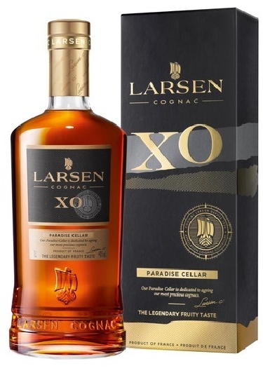 Larsen XO 40% Cognac, Giftpack 1L
