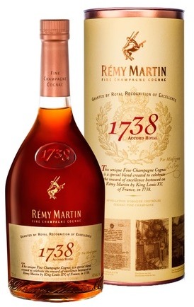 Remy Martin 1738 Accord Royal Cognac 40% 1L gift pack Remy Martin 1738 Accord Royal Cognac 40% 1L gift pack